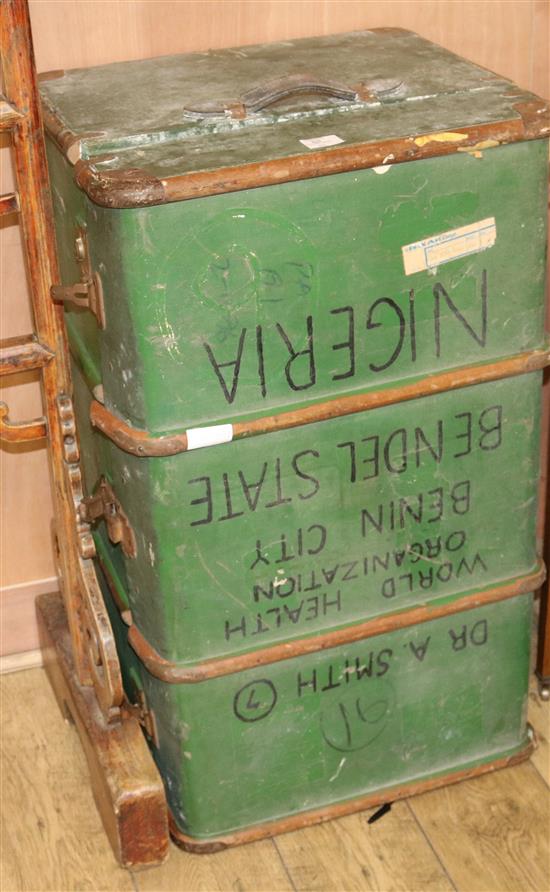 A steamer trunk, W.93cm